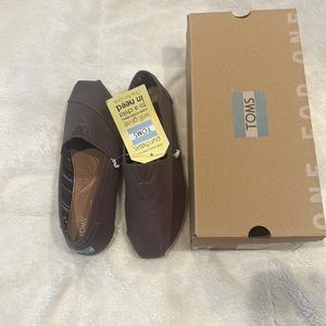 Toms. Brand new with tags
